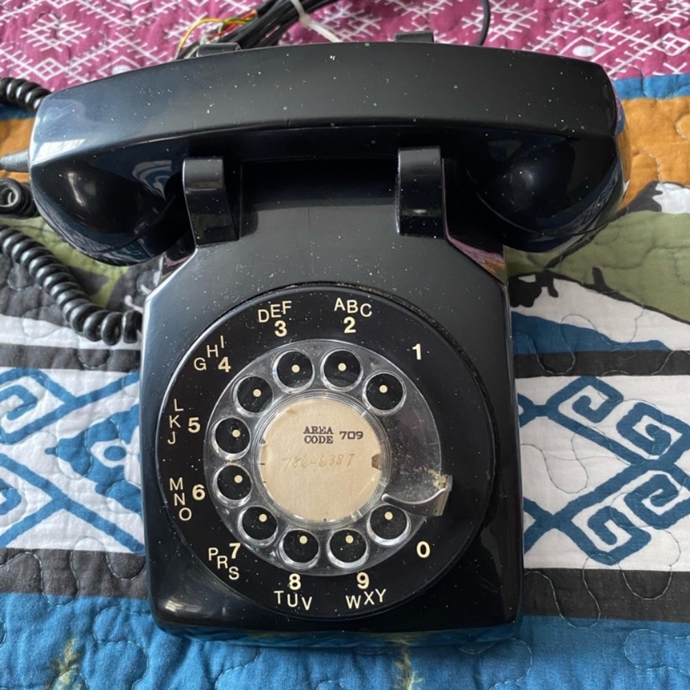 Great working condition needs jack on and of cord as seen in pictures
